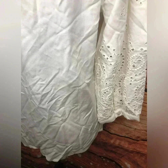 VENUS Lascana Women’s White Eyelet Top size 4 NWOT - Picture 8 of 15